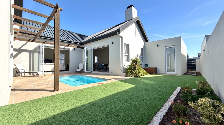 3 Bedroom Property for Sale in Sitari Country Estate Western Cape